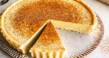 Tarta de limón con leche condensada y huevos